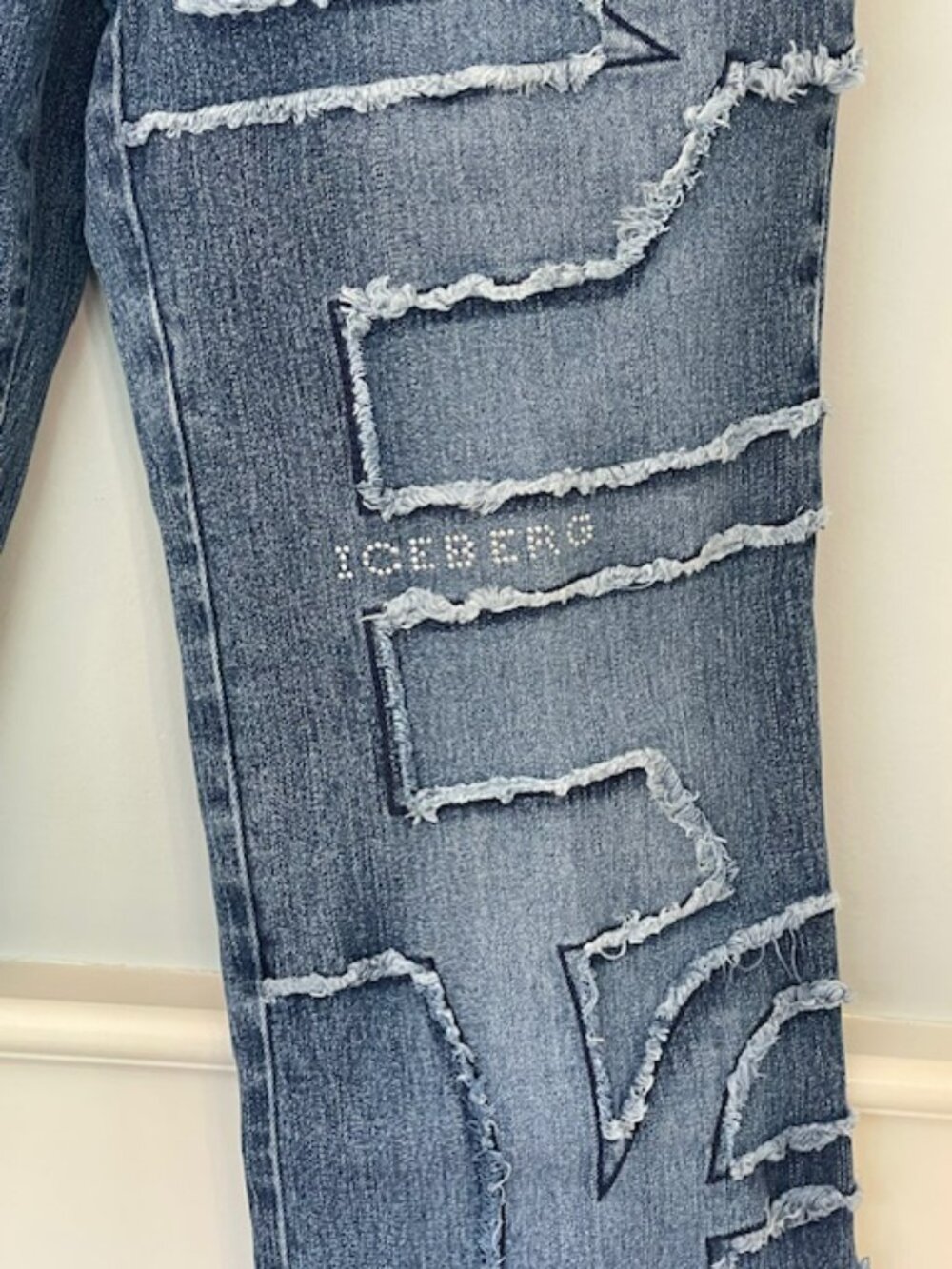 Vintage Iceberg Jeans Logo Patchwork Y2K Low/Mid Rise Bootcut Bling 30 - Picture 3 of 10